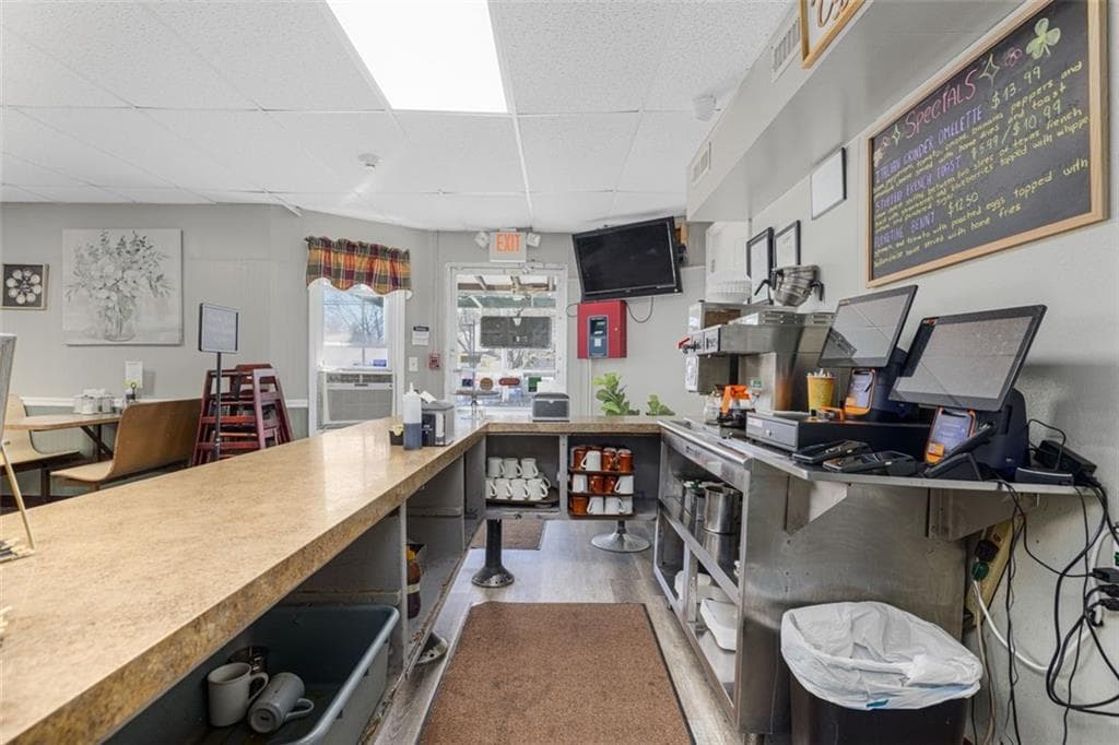 1137 Charles Street photo 11