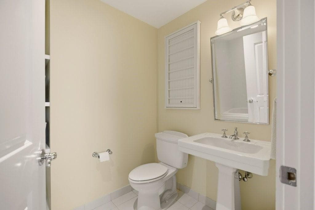 Condominium at 1 Tower Drive UNIT 1806, Portsmouth, photo 42 of 49