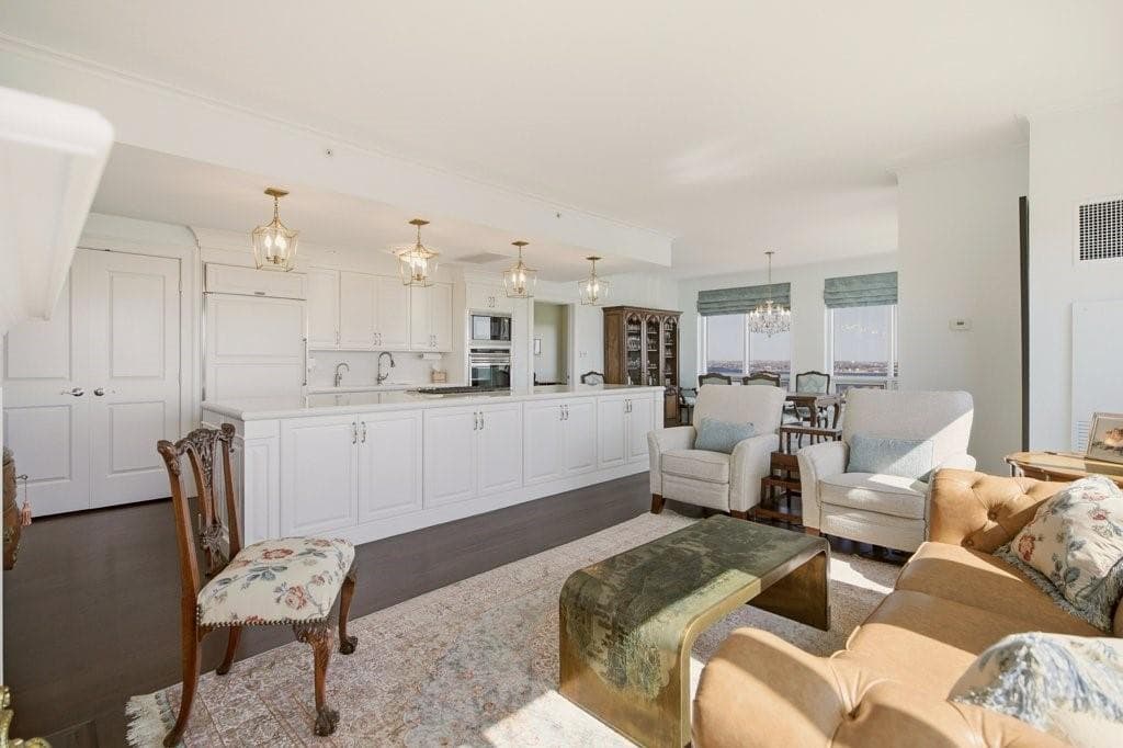 Condominium at 1 Tower Drive UNIT 1806, Portsmouth, photo 7 of 49