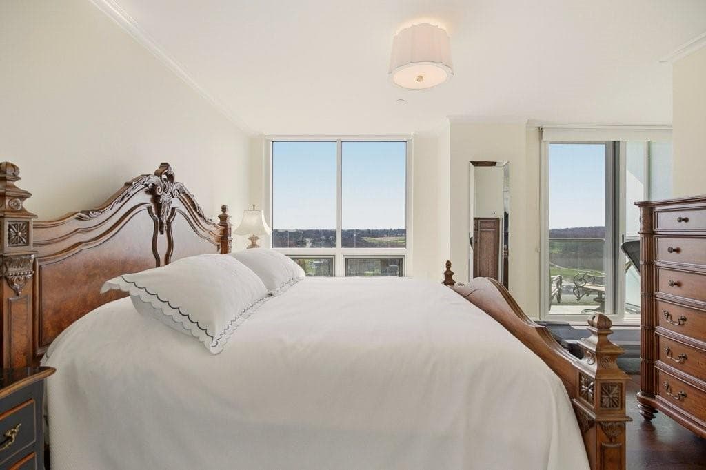 Condominium at 1 Tower Drive UNIT 1806, Portsmouth, photo 36 of 49