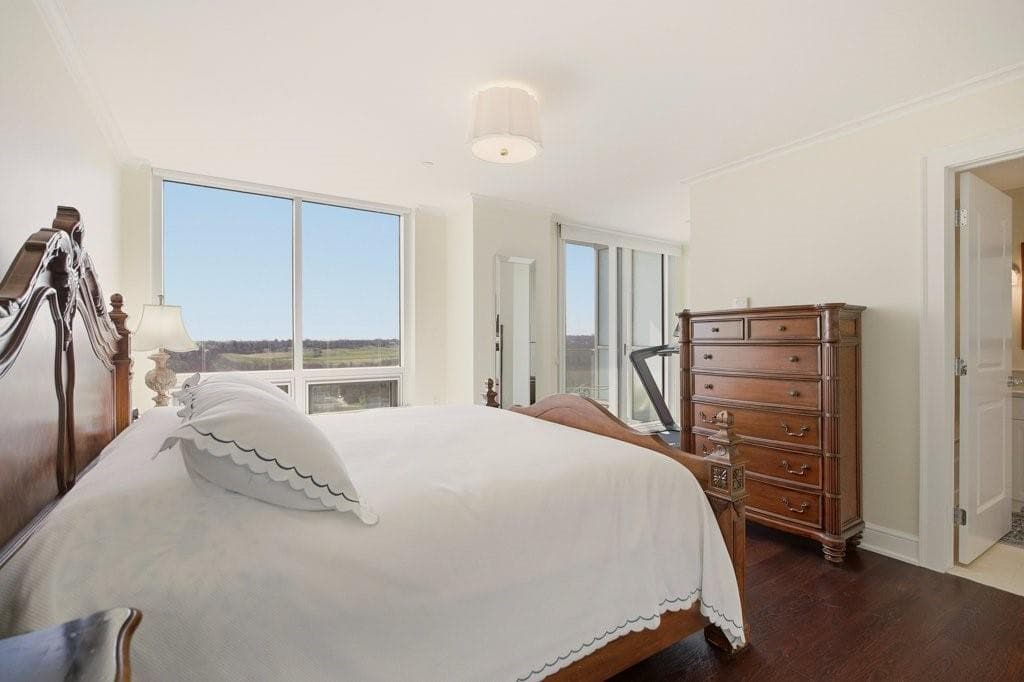 Condominium at 1 Tower Drive UNIT 1806, Portsmouth, photo 28 of 49