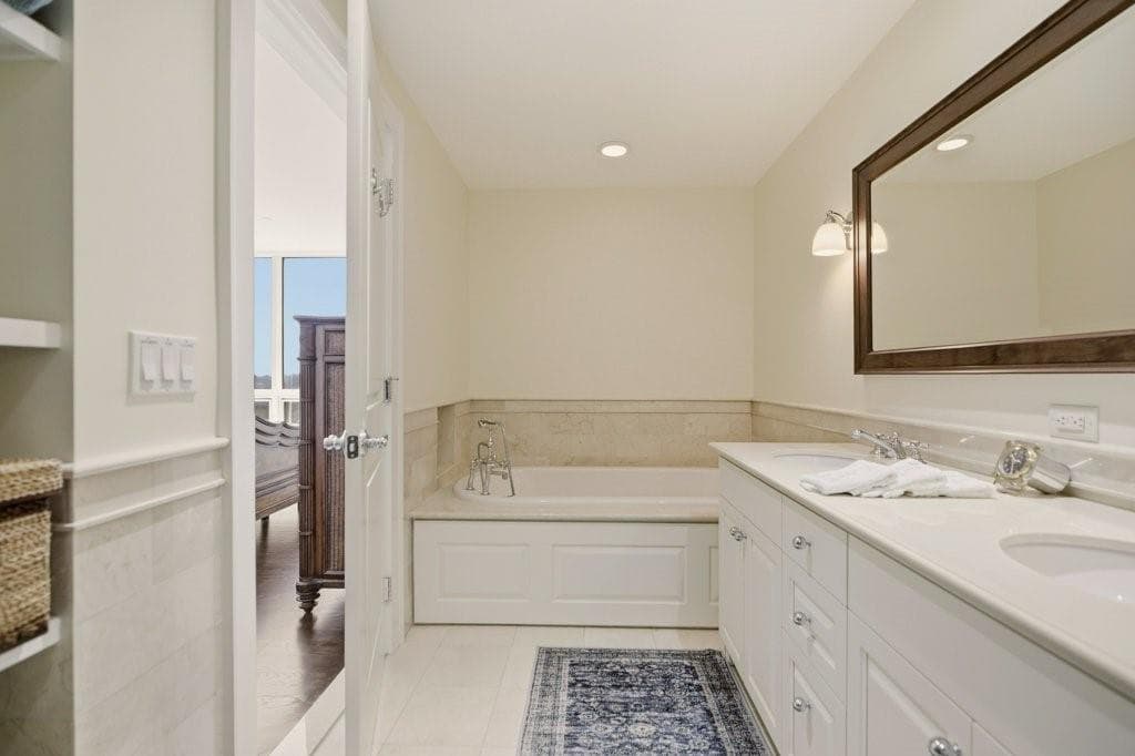 Condominium at 1 Tower Drive UNIT 1806, Portsmouth, photo 30 of 49