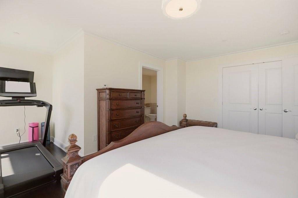 Condominium at 1 Tower Drive UNIT 1806, Portsmouth, photo 34 of 49