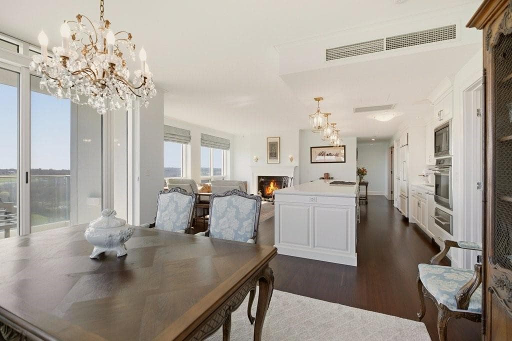 Condominium at 1 Tower Drive UNIT 1806, Portsmouth, photo 18 of 49