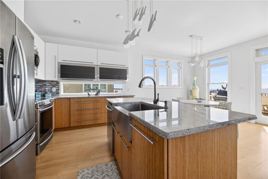 399 Atlantic Avenue photo 17