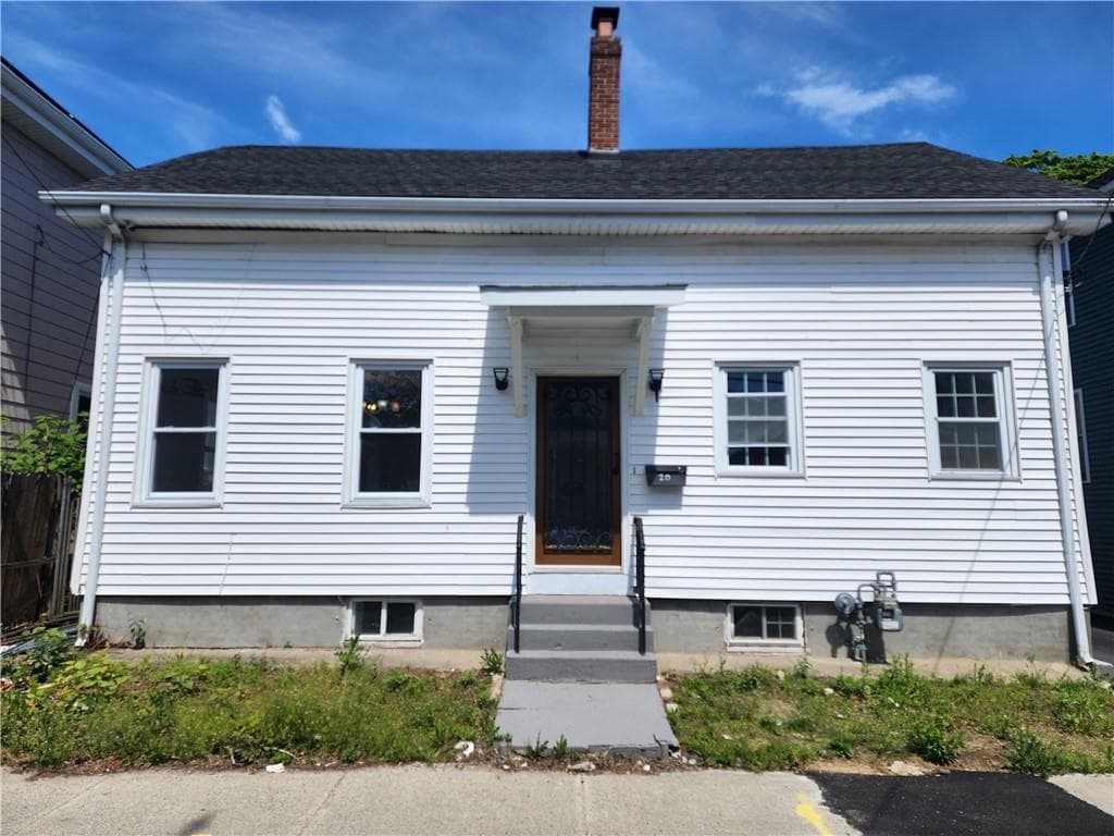 Single Family Residence at 20 Vanderwater Street, Providence, photo 2 of 29