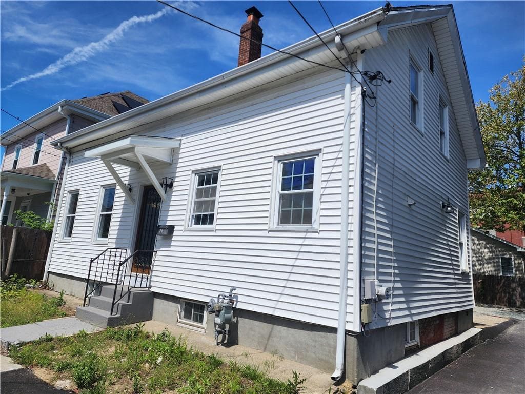 Single Family Residence at 20 Vanderwater Street, Providence, photo 3 of 29