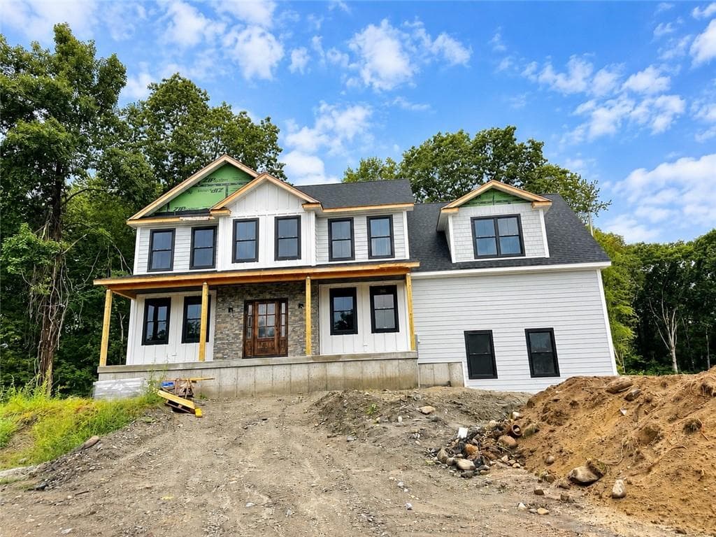 Single Family Residence at 75 Elite Drive, Cranston, photo 3 of 6
