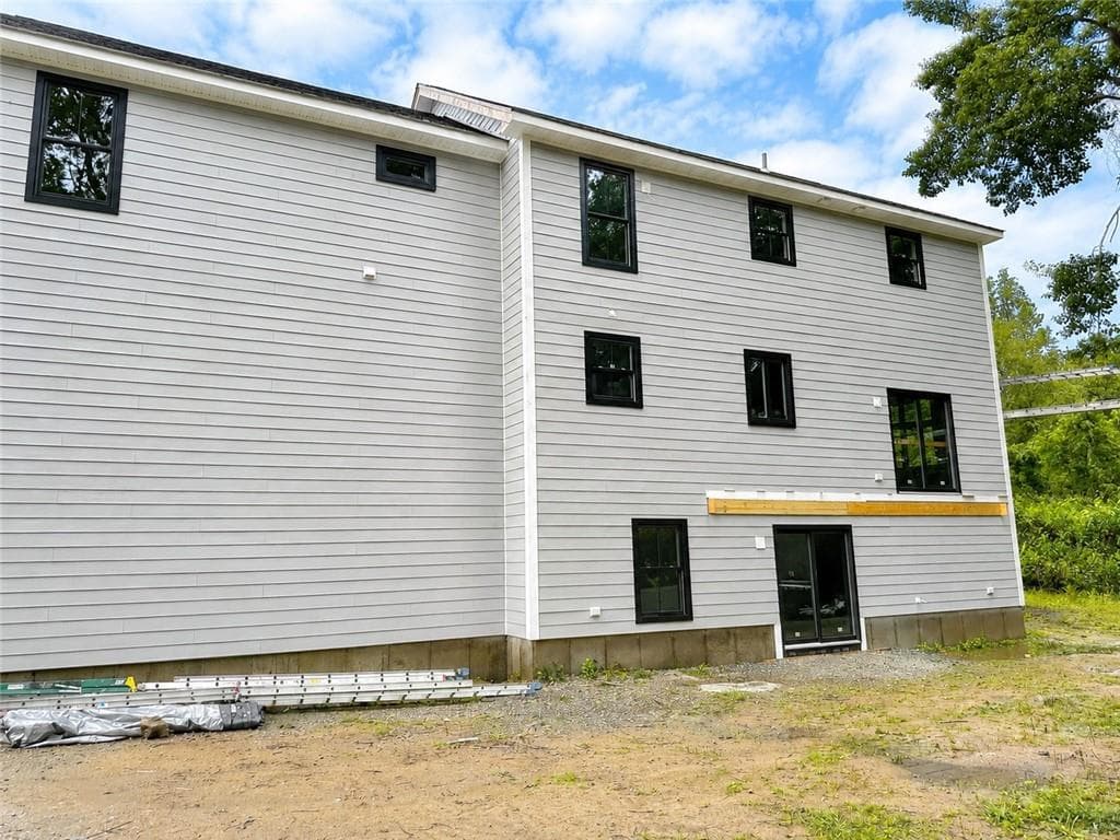 Single Family Residence at 75 Elite Drive, Cranston, photo 4 of 6
