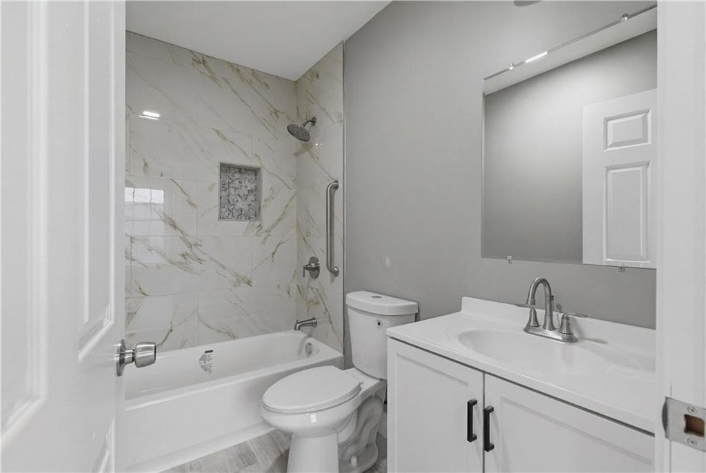 241 Pocasset Avenue photo 42