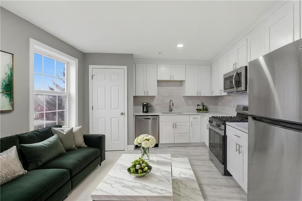 241 Pocasset Avenue photo 31