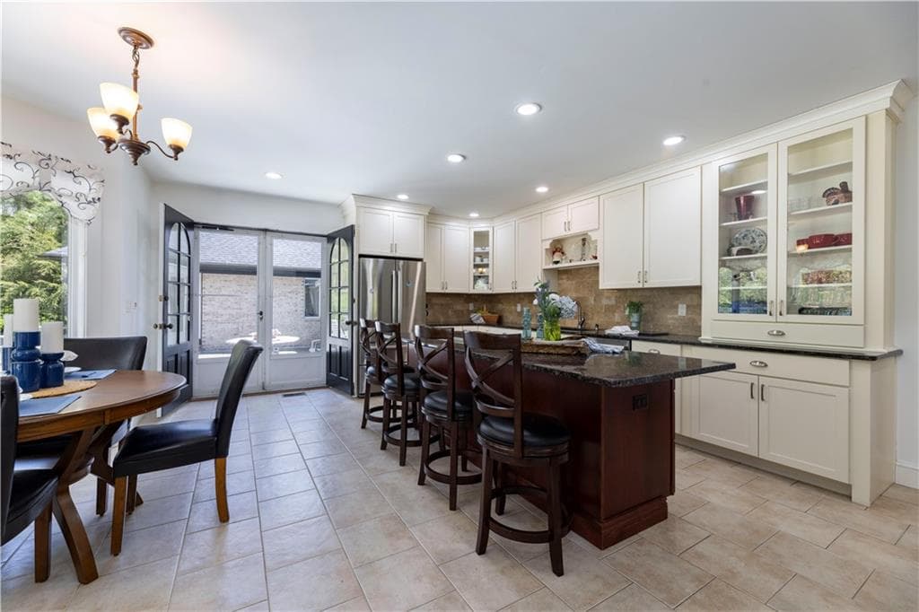 Single Family Residence at 136 White Birch Circle, Scituate, photo 26 of 47