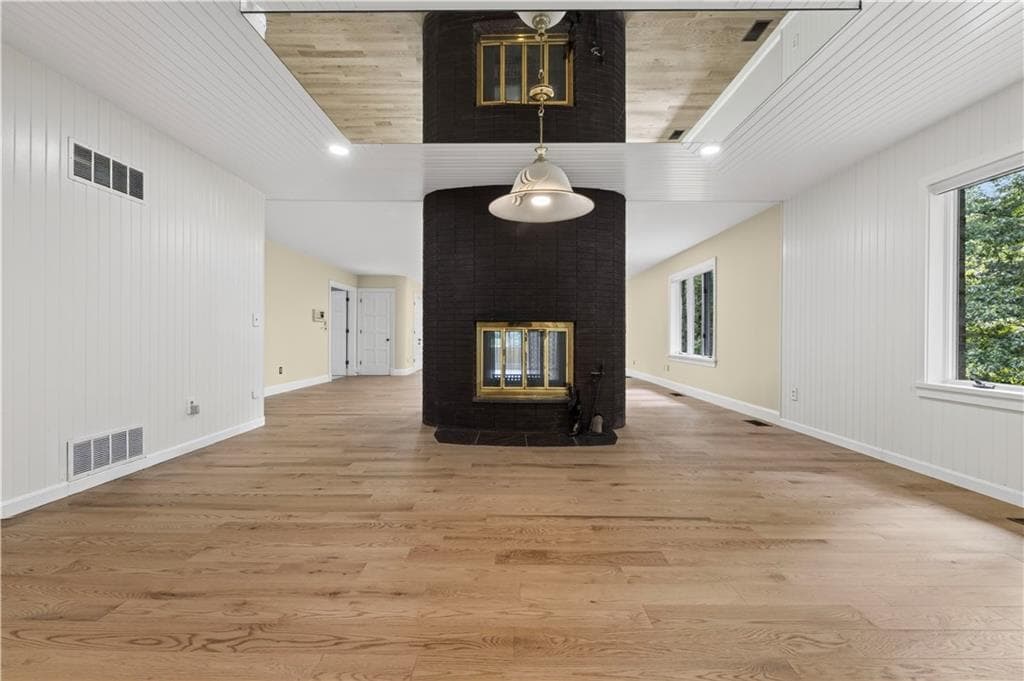 Single Family Residence at 136 White Birch Circle, Scituate, photo 22 of 47