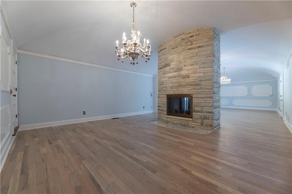 Single Family Residence at 136 White Birch Circle, Scituate, photo 9 of 47