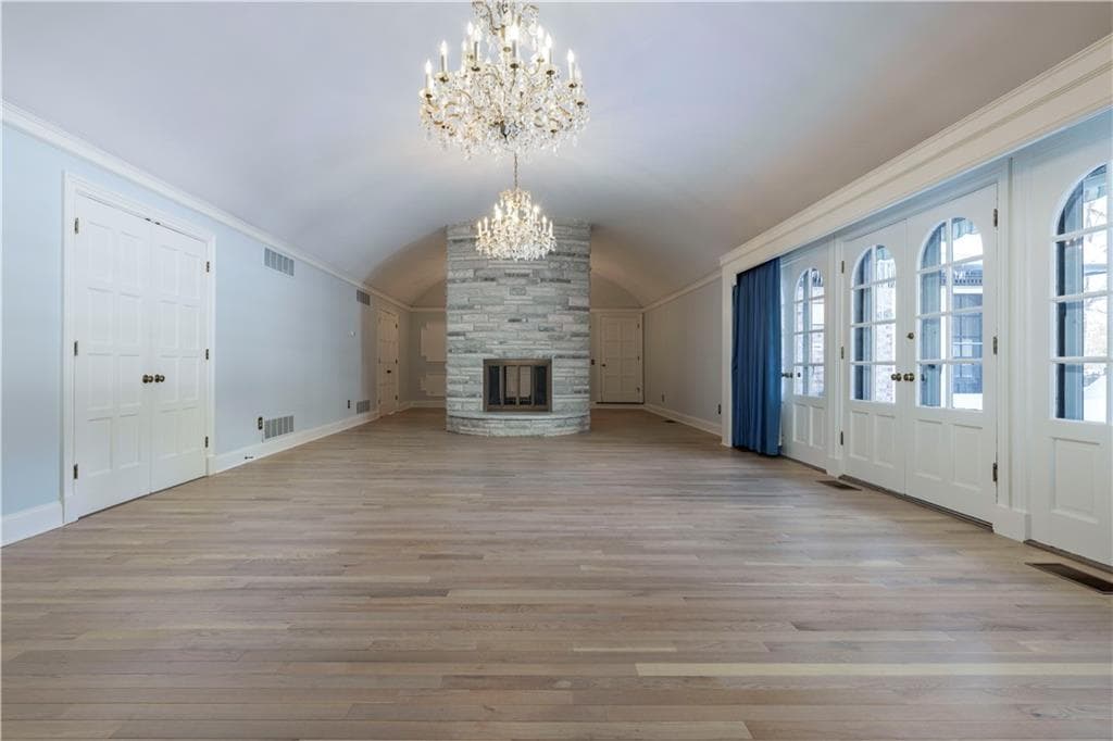 Single Family Residence at 136 White Birch Circle, Scituate, photo 10 of 47
