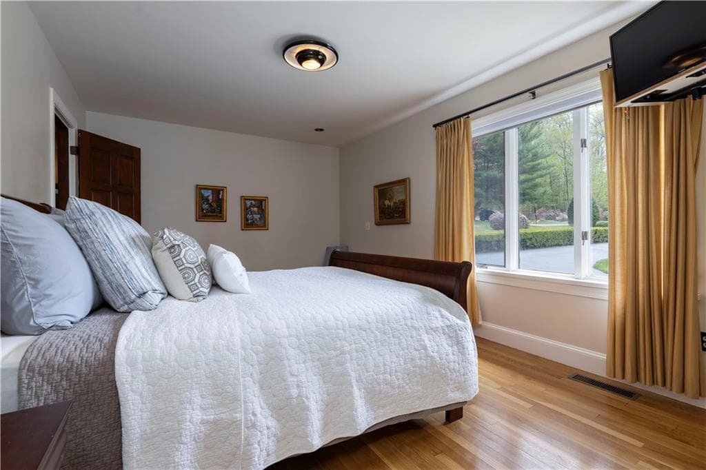 Single Family Residence at 136 White Birch Circle, Scituate, photo 41 of 47