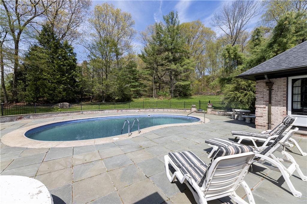 Single Family Residence at 136 White Birch Circle, Scituate, photo 45 of 47