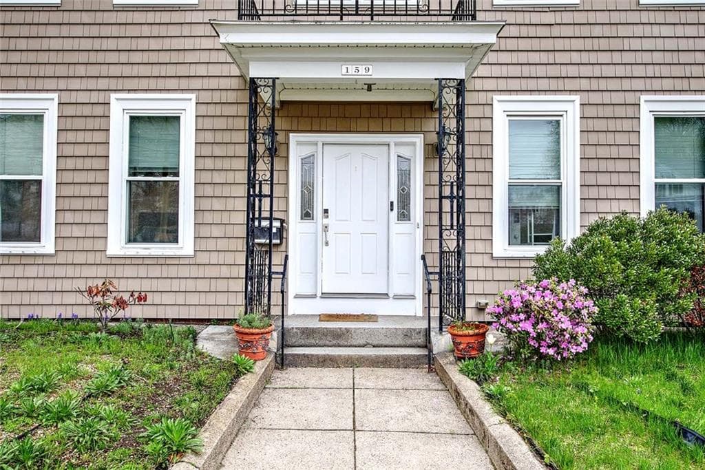 Single Family Residence at 159 Earle Street, Woonsocket, photo 8 of 45