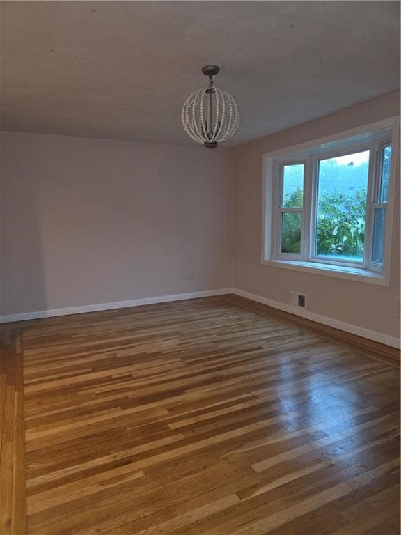 50 Glenham Road photo 8