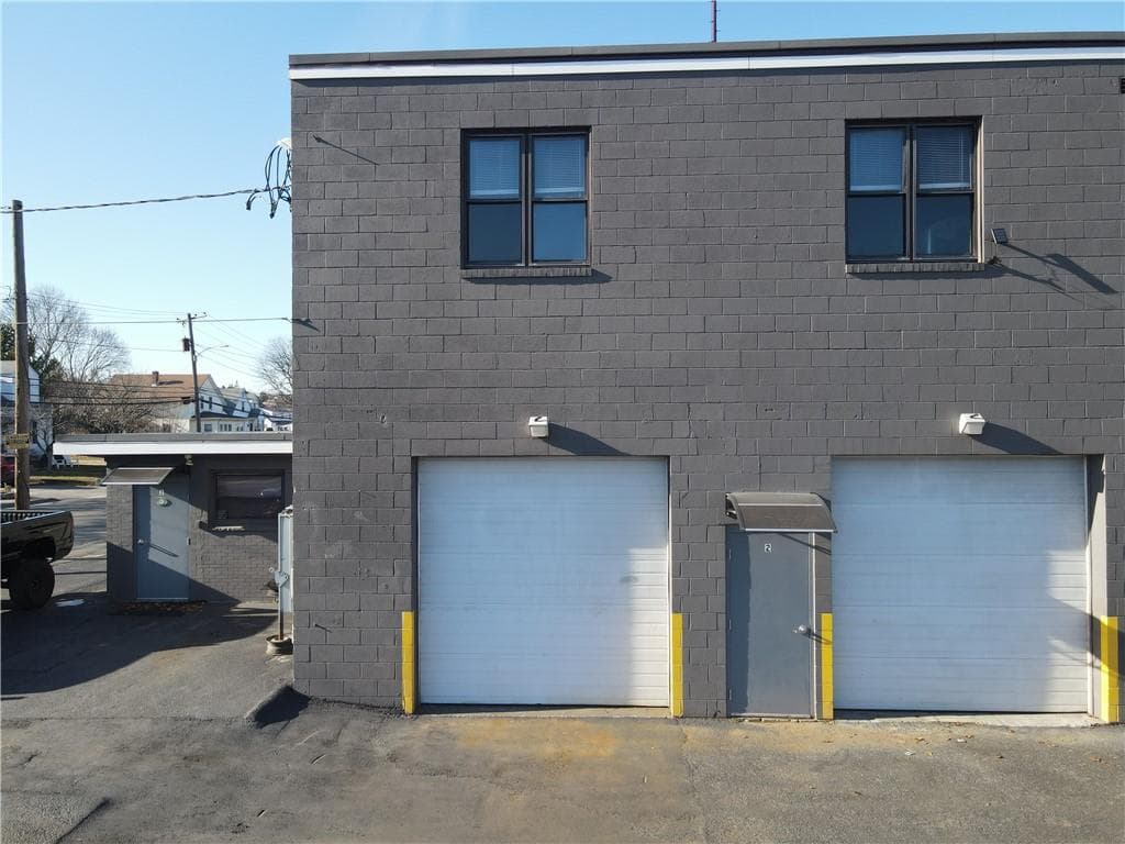 99 Fletcher Avenue UNIT 2 photo 2