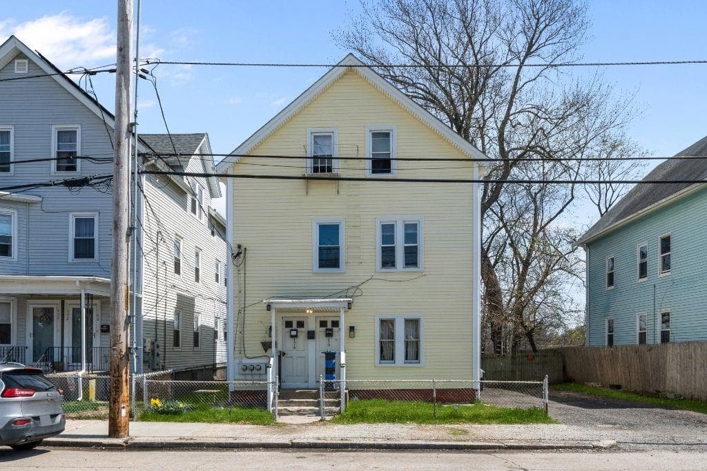 Multi Family at Pawtucket, photo 2 of 25