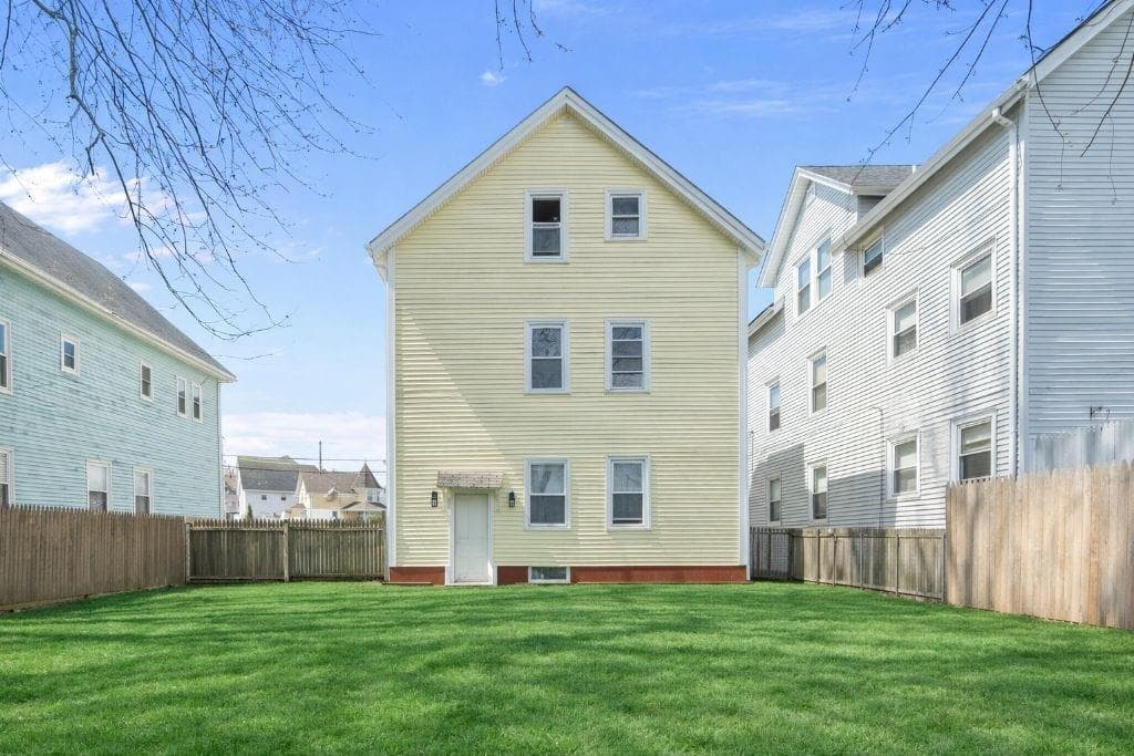 Multi Family at Pawtucket, photo 25 of 25
