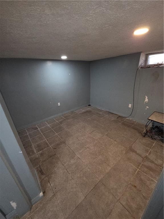 156 Lincoln Avenue photo 35