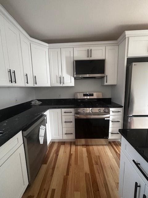 Single Family Residence at 301 Liberty Road, Exeter, photo 10 of 33