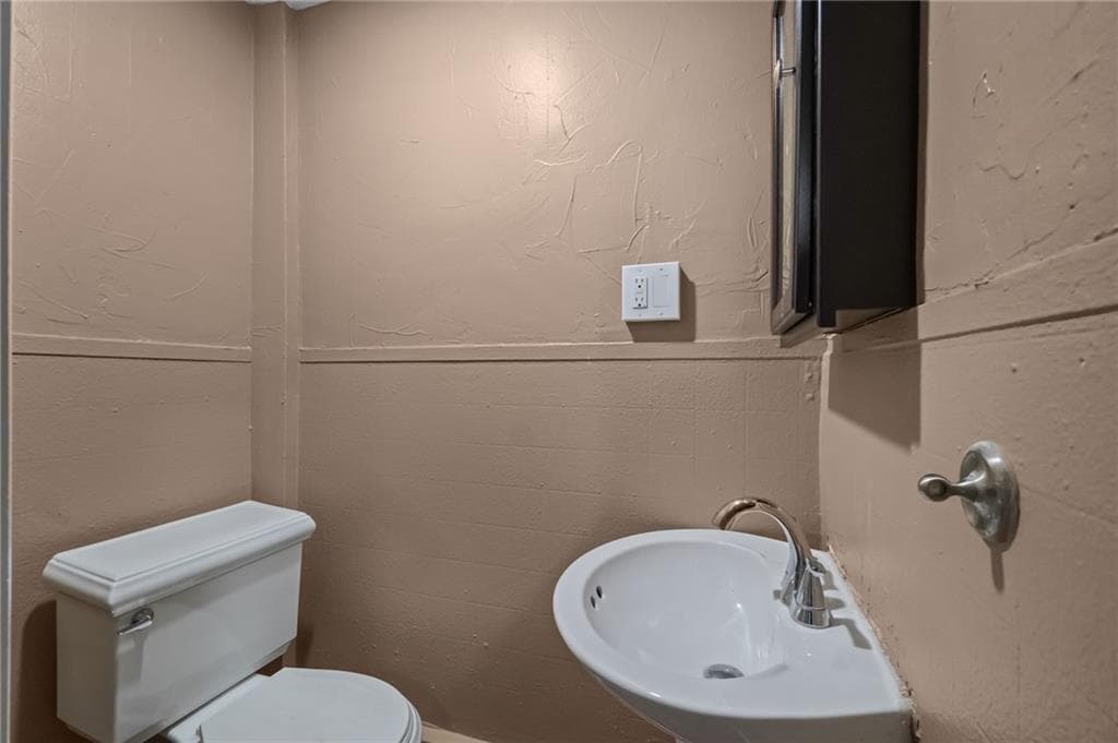 Multi Family at 752 Social Street, Woonsocket, photo 23 of 45