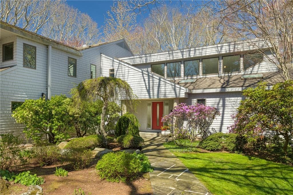 125 Woodruff Avenue