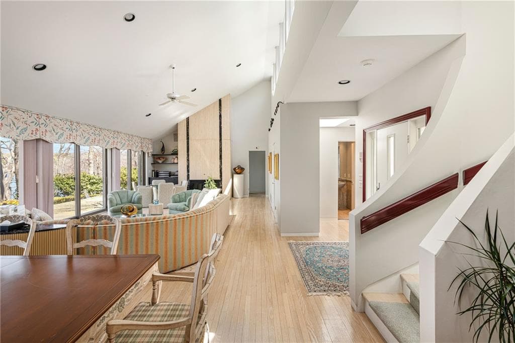 125 Woodruff Avenue photo 4