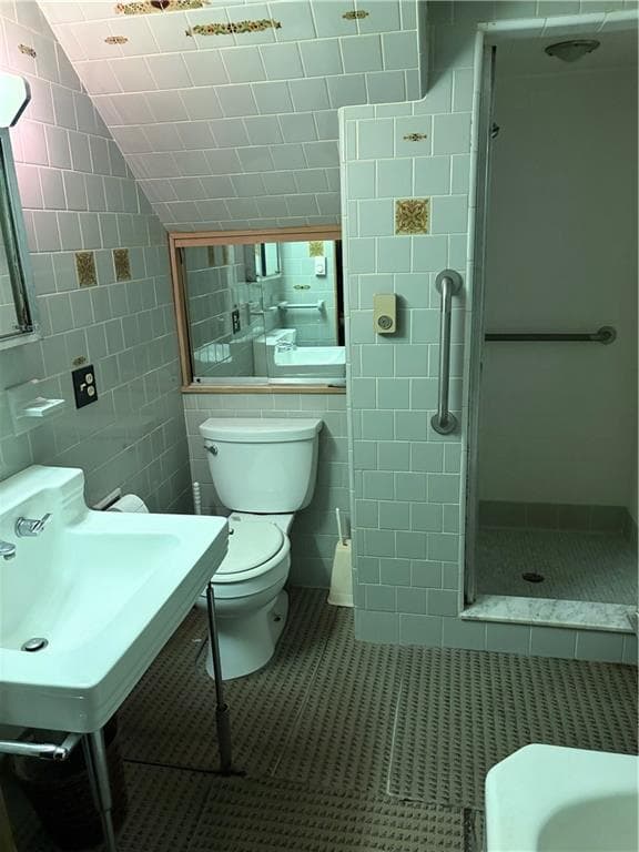 Commercial at 126 Main Street, Warren, photo 9 of 20