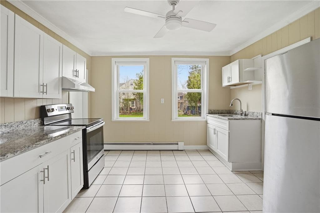 48 1/2 Constitution Street UNIT 1 photo 2