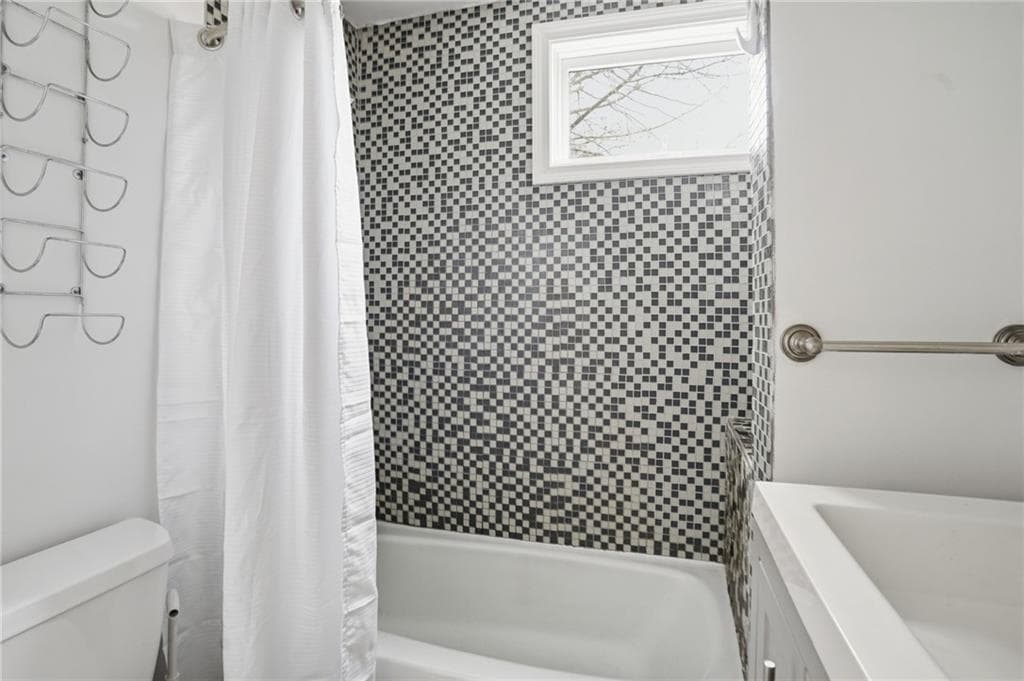 48 1/2 Constitution Street UNIT 1 photo 22