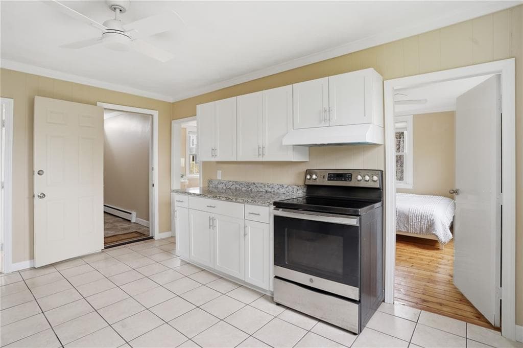 48 1/2 Constitution Street UNIT 1 photo 3