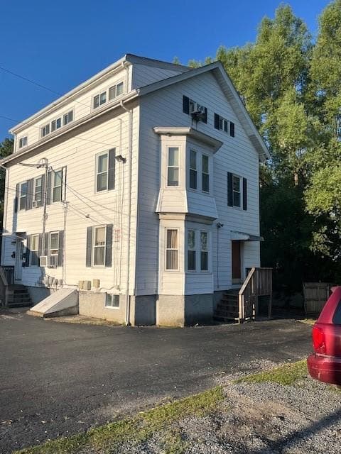 Commercial at 732 High Street, Cumberland, photo 6 of 7