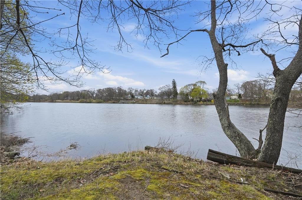 140 Beacon Park Drive photo 3