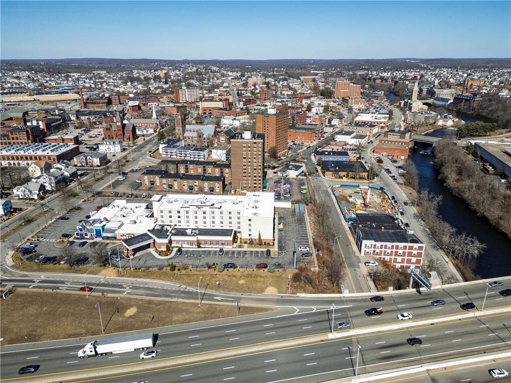 25 Pawtucket Avenue photo 40