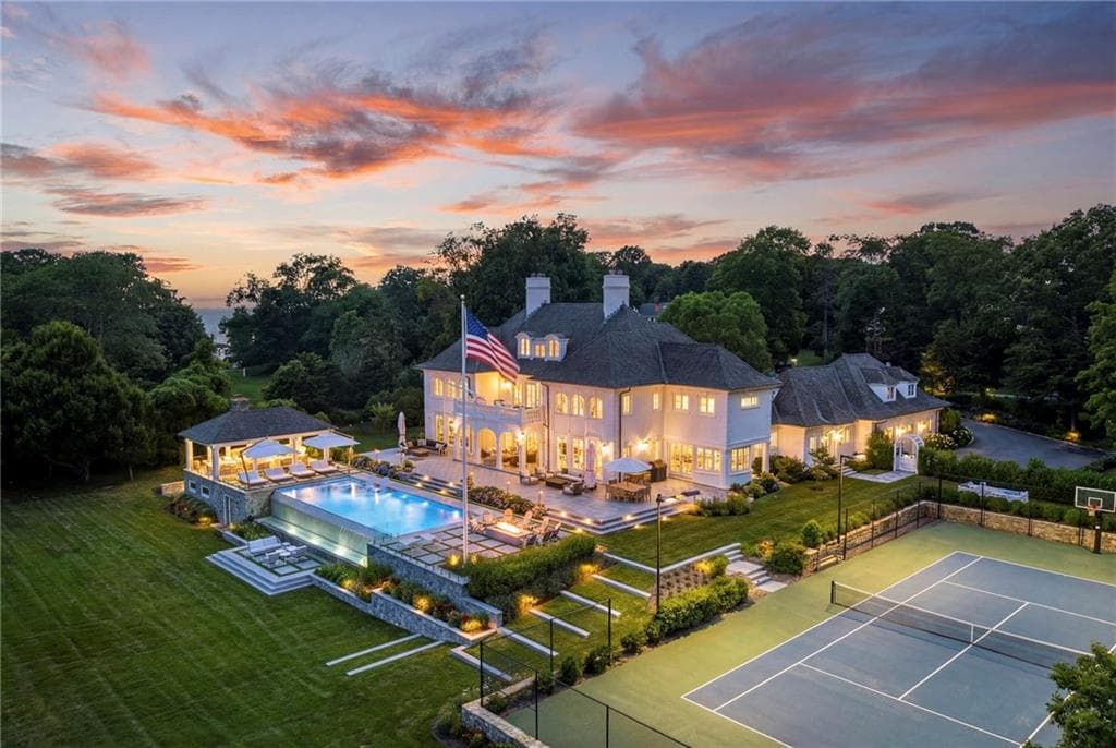 Single Family Residence at 85 Nayatt Road, Barrington