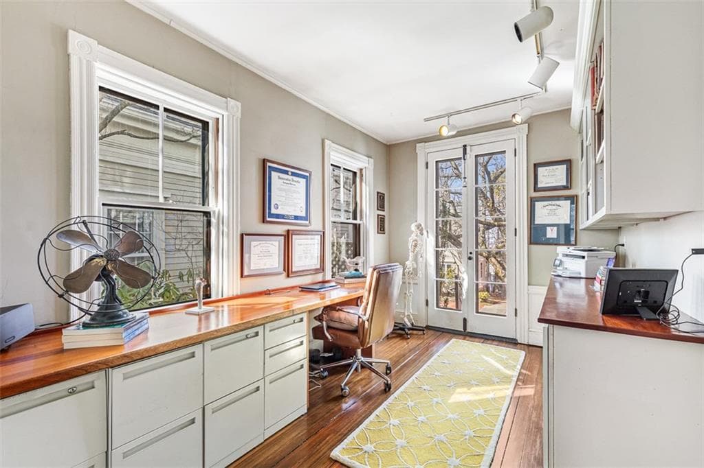 101 Congdon Street photo 12
