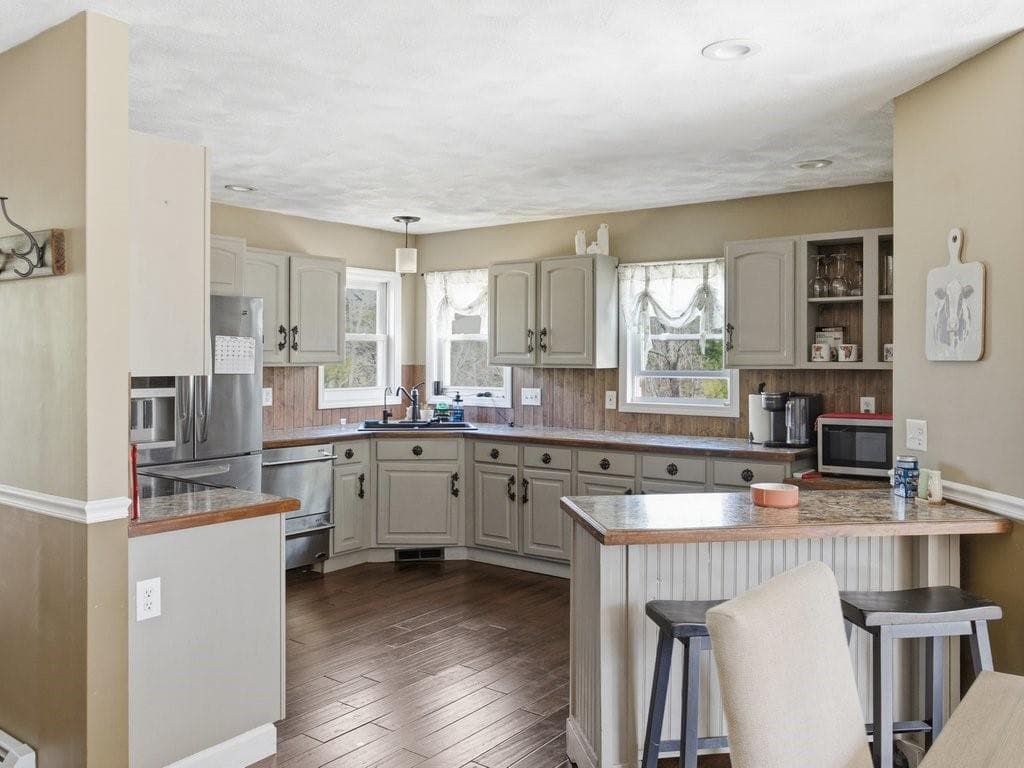 Single Family Residence at 272 Nicholas Road, Coventry, photo 4 of 29