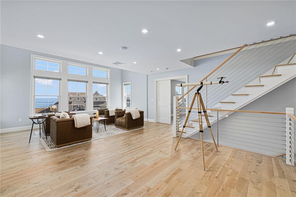 1046 Ocean Road photo 23