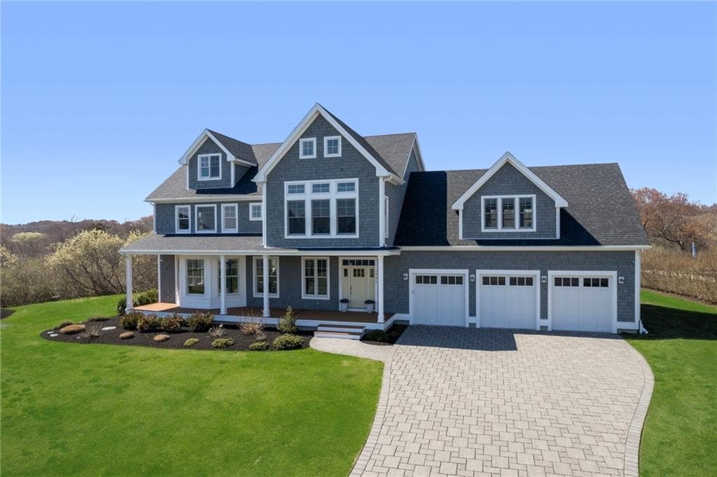 1046 Ocean Road photo 2