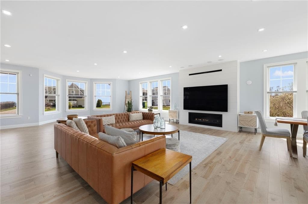 1046 Ocean Road photo 16