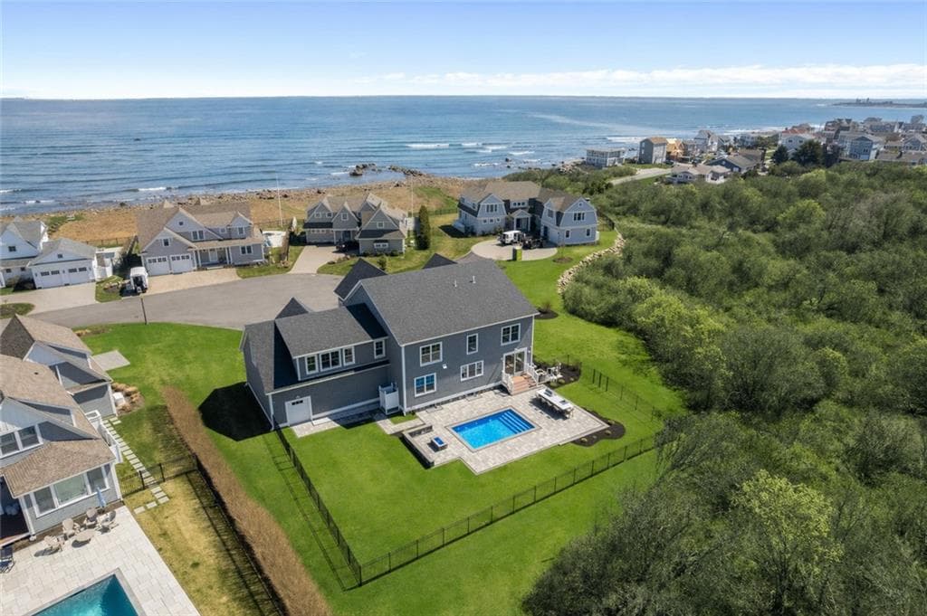 1046 Ocean Road