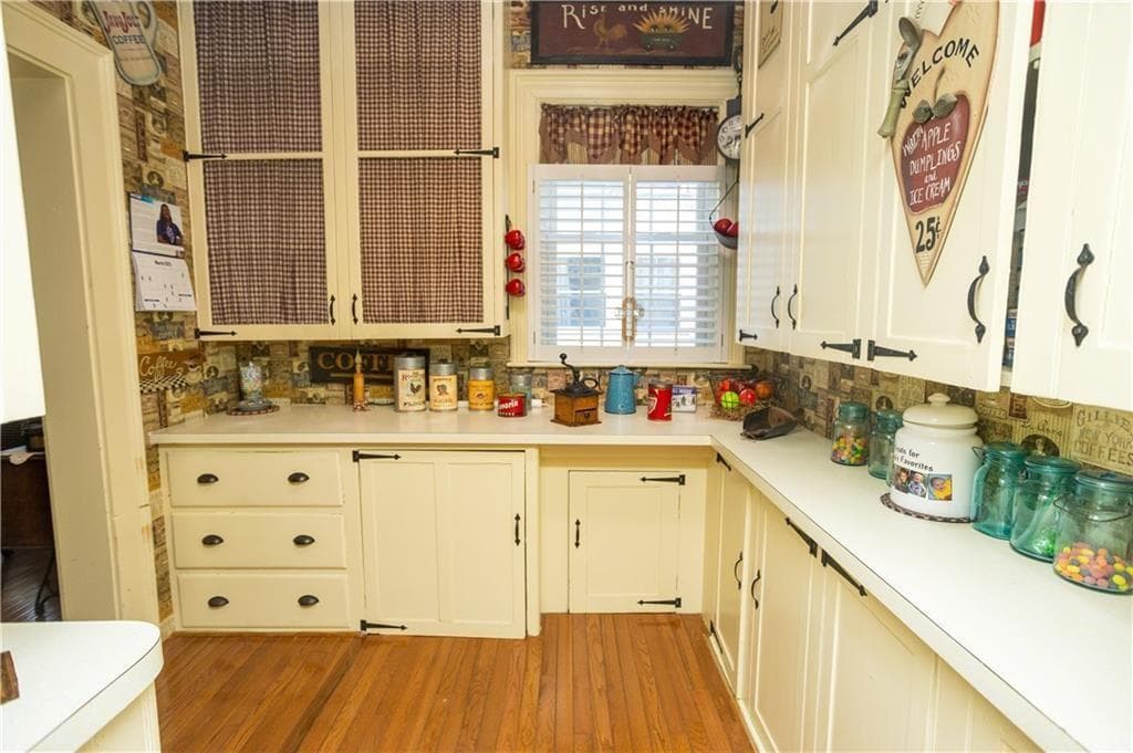 Single Family Residence at 70 Woodland Road, Woonsocket, photo 7 of 40