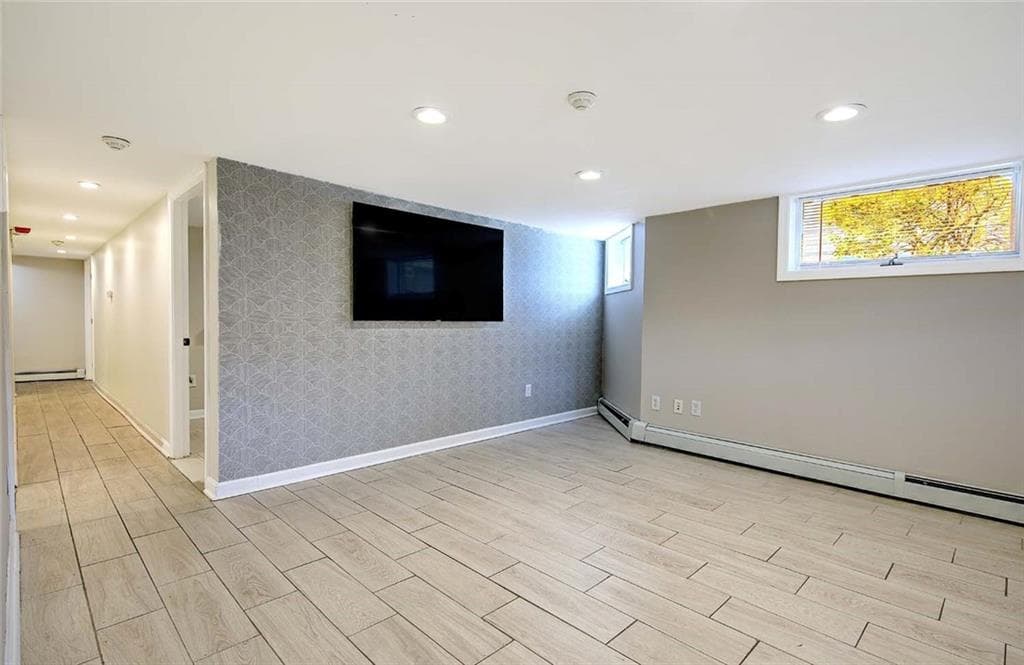 80 Pitman Street UNIT 4 photo 4
