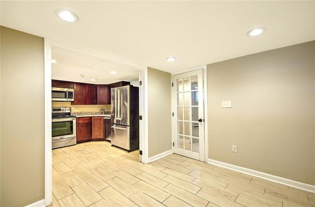 80 Pitman Street UNIT 4 photo 21