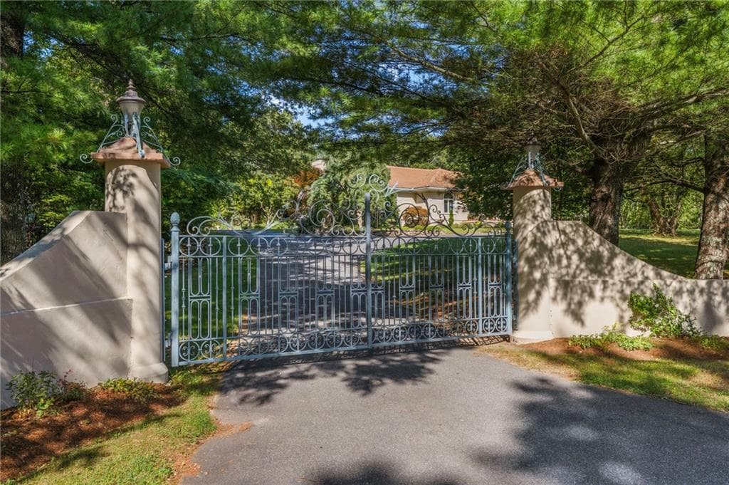 22 Brook View Drive photo 46