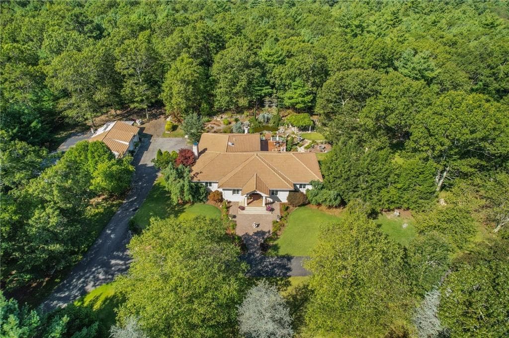 22 Brook View Drive photo 48